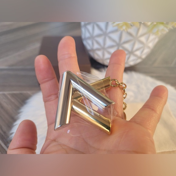 Twist Bag Charm - Picture 2 of 9